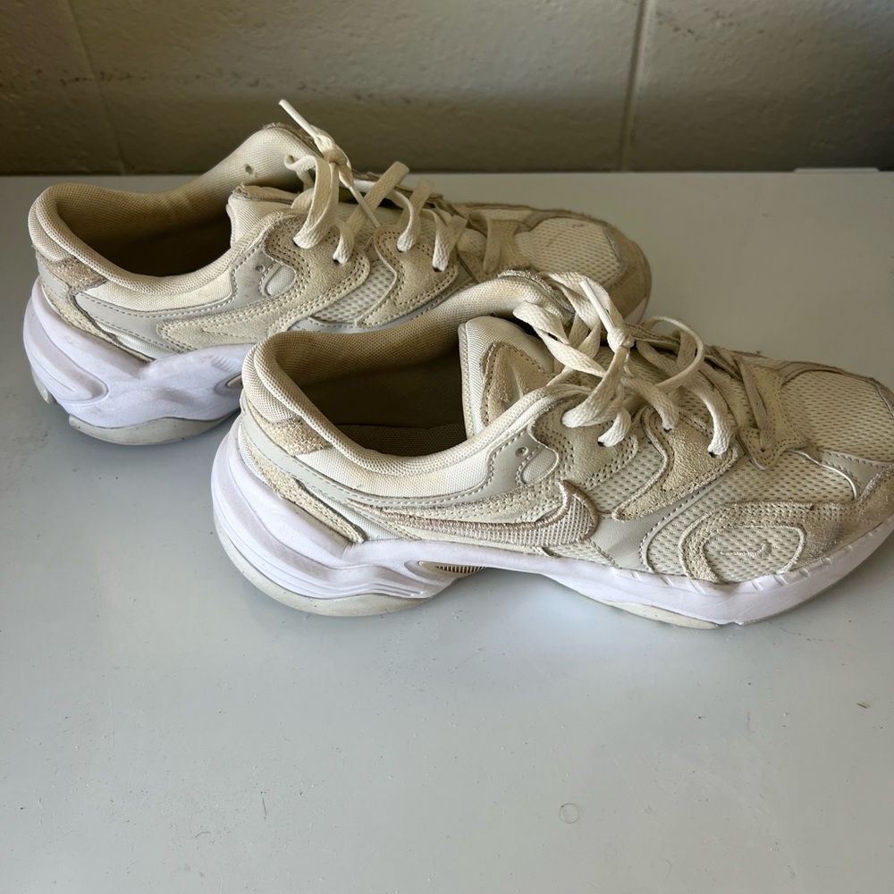 Nike shoes